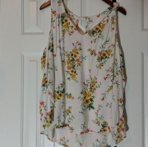 Old Navy XXL White Floral Tank Top